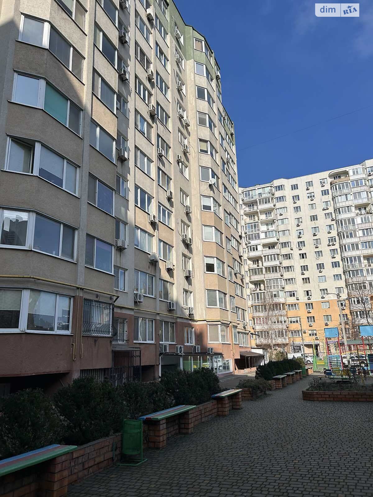 Продаж трикімнатної квартири в Одесі, на вул. Костанді 199А, район Таїрова фото 1 Продаж трикімнатної квартири в Одесі, на вул. Костанді 199А, район Таїрова фото 1