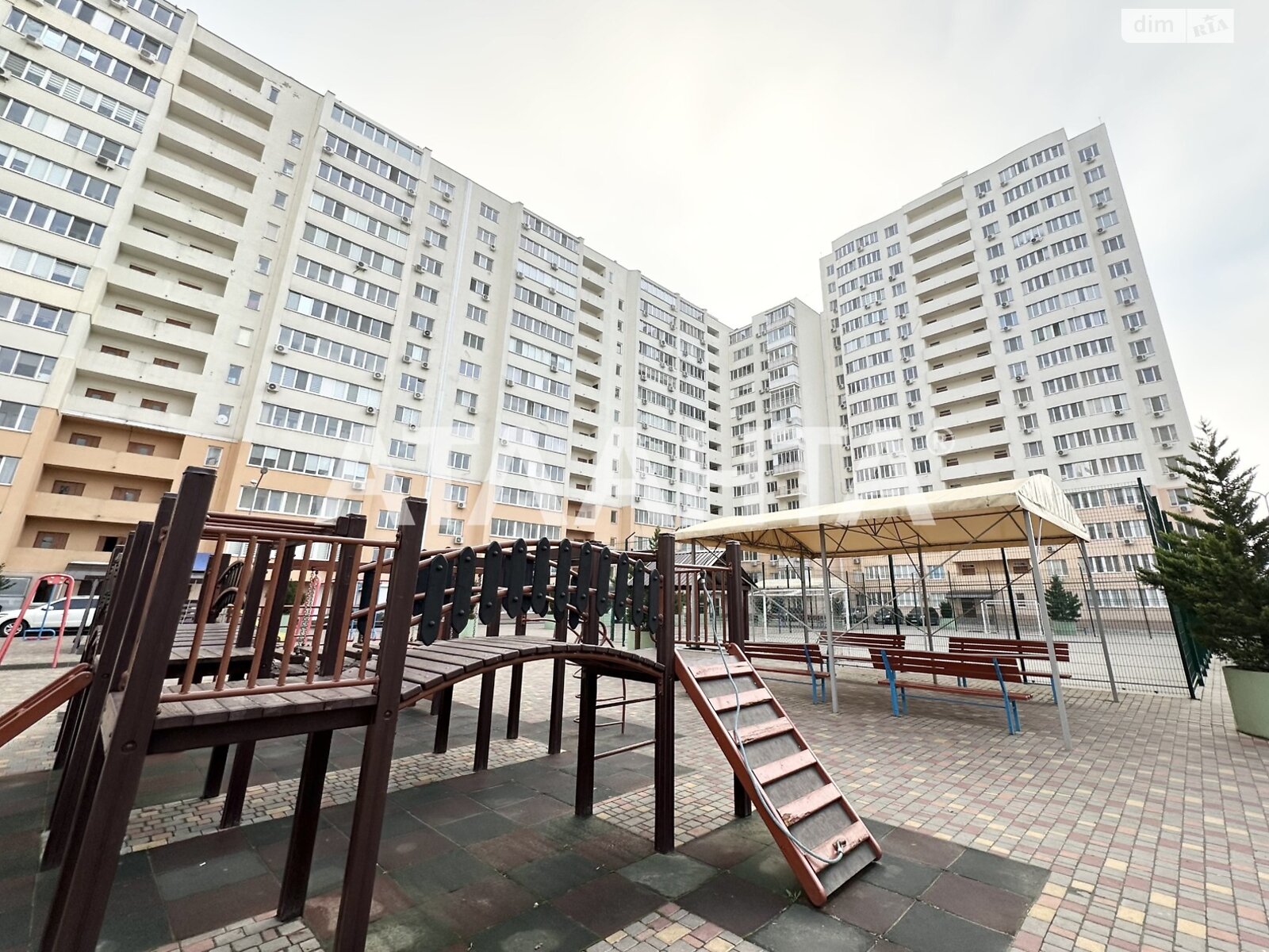 Продаж двокімнатної квартири в Одесі, на вул. Костанді 162/1, район Таїрова фото 1 Продаж двокімнатної квартири в Одесі, на вул. Костанді 162/1, район Таїрова фото 1