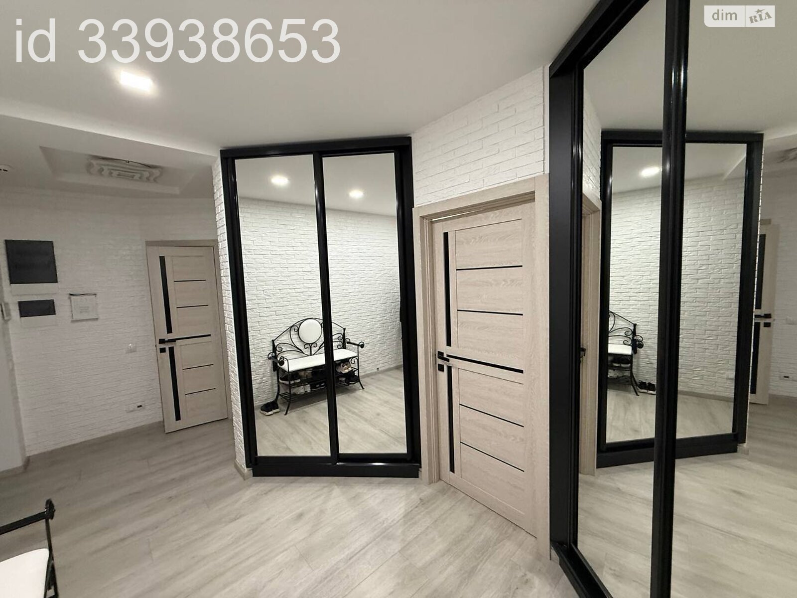 Продажа двухкомнатной квартиры в Одессе, на ул. Костанди 162/6, район Таирова фото 1