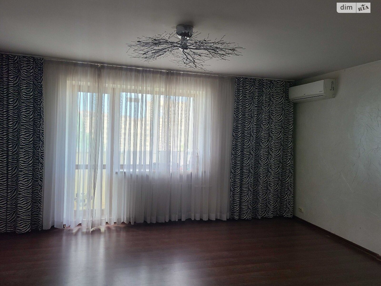 Продажа трехкомнатной квартиры в Одессе, на ул. Левитана 101А, район Таирова фото 1 Продажа трехкомнатной квартиры в Одессе, на ул. Левитана 101А, район Таирова фото 1