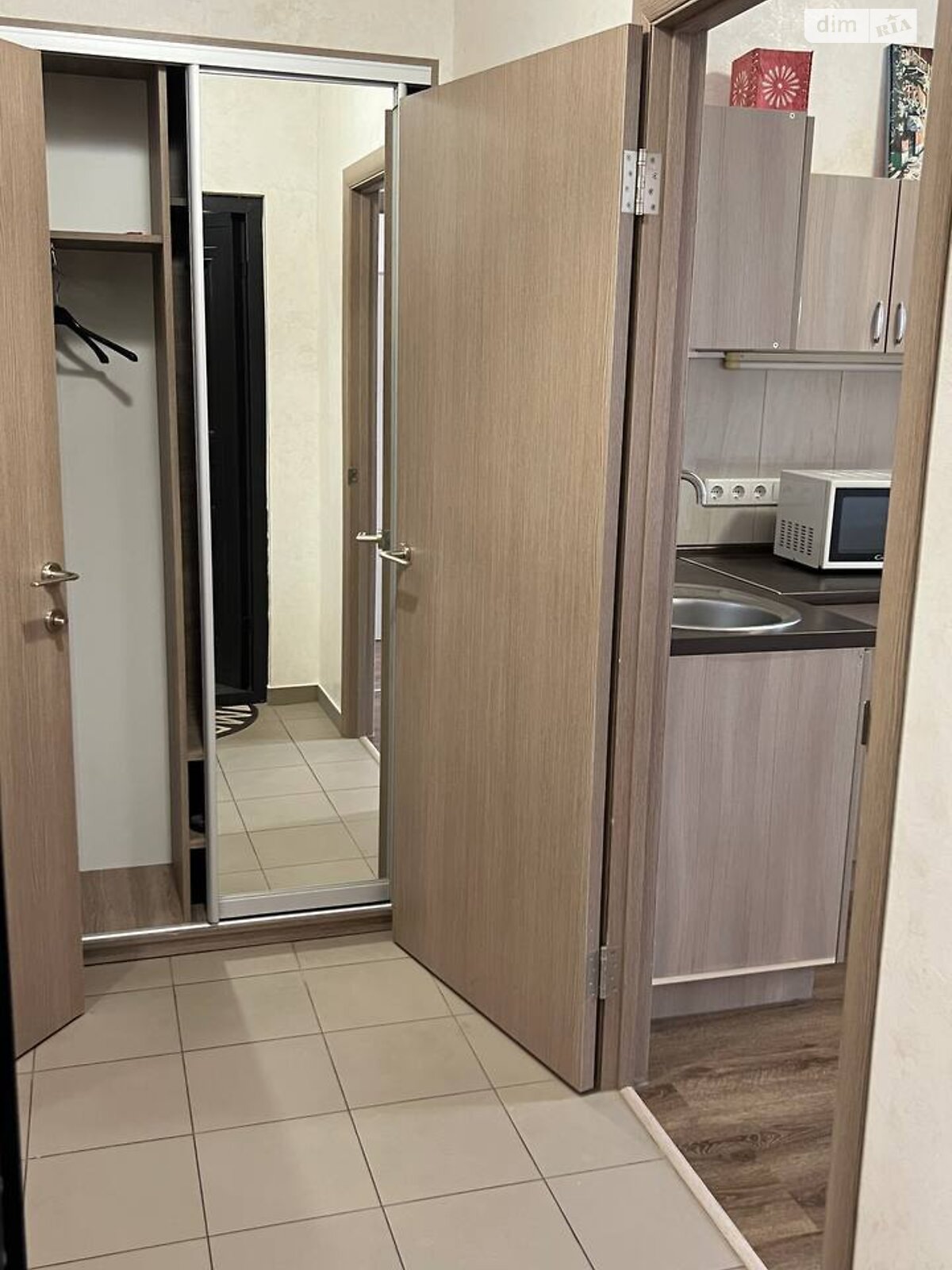 Продажа четырехкомнатной квартиры в Одессе, на ул. Люстдорфская дорога 55Ж, район Таирова фото 1 Продажа четырехкомнатной квартиры в Одессе, на ул. Люстдорфская дорога 55Ж, район Таирова фото 1