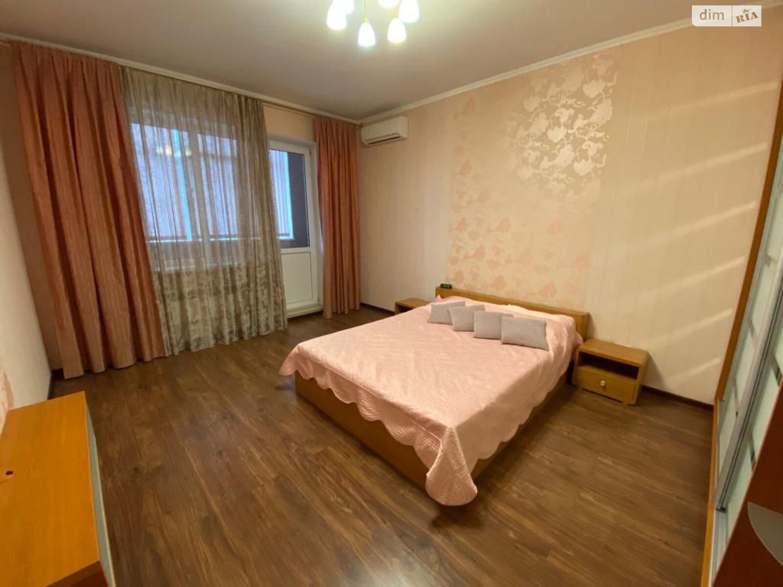Продажа двухкомнатной квартиры в Одессе, на просп. Небесной Сотни 3Б, район Таирова фото 1