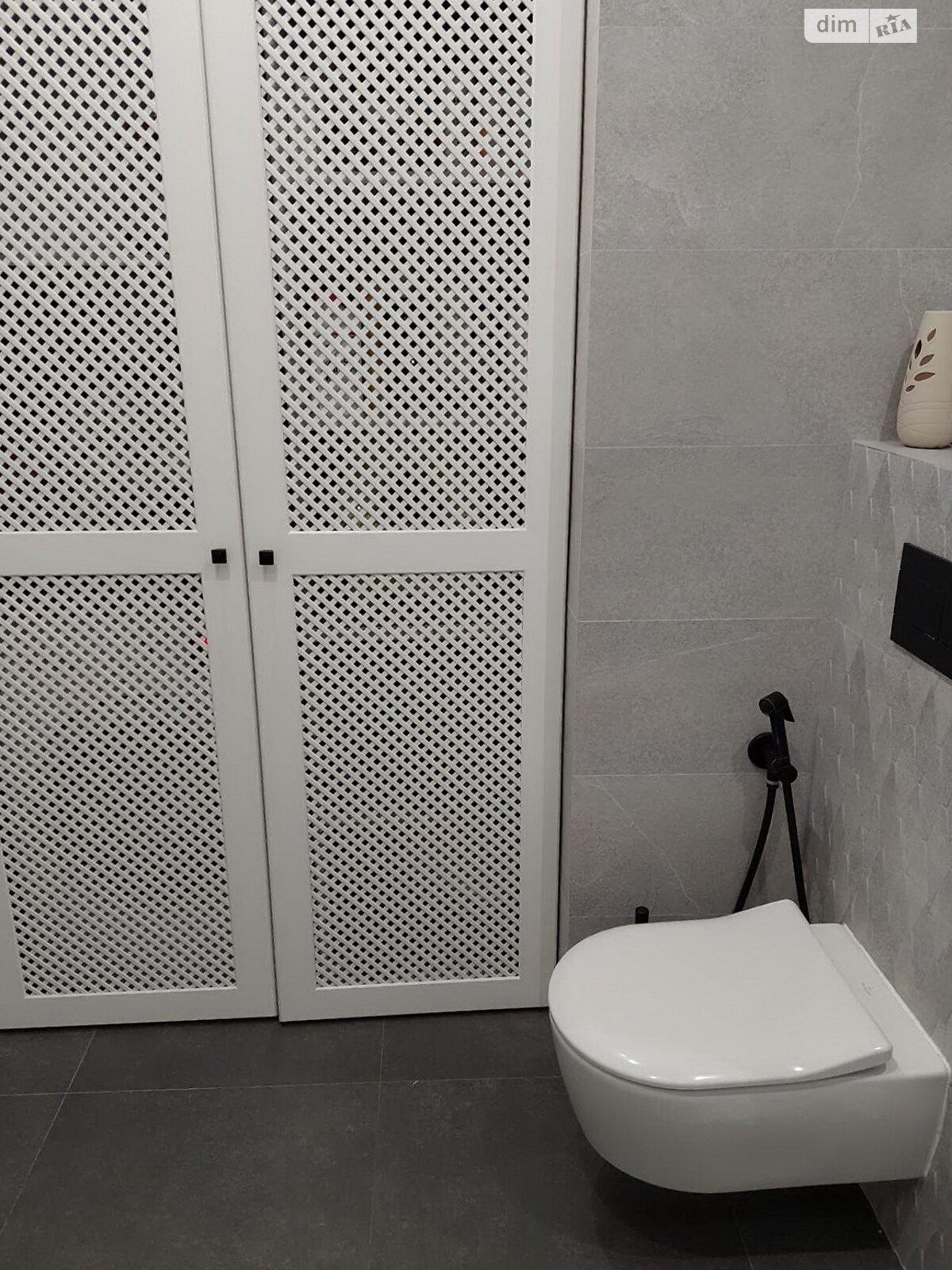 Продажа трехкомнатной квартиры в Одессе, на просп. Полковника Гуляева 111, район Таирова фото 1 Продажа трехкомнатной квартиры в Одессе, на просп. Полковника Гуляева 111, район Таирова фото 1