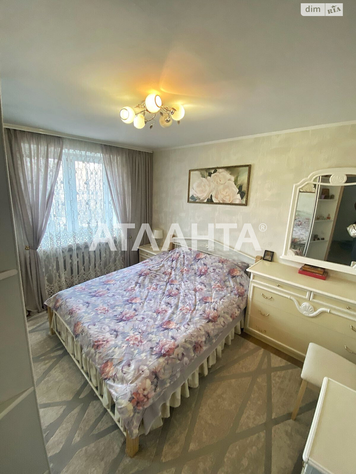 Продажа трехкомнатной квартиры в Одессе, на просп. Небесной Сотни, район Таирова фото 1 Продажа трехкомнатной квартиры в Одессе, на просп. Небесной Сотни, район Таирова фото 1