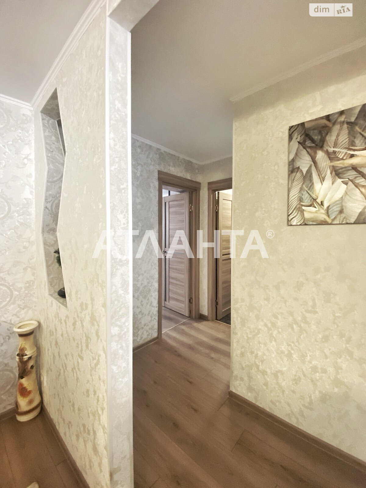 Продажа трехкомнатной квартиры в Одессе, на просп. Небесной Сотни, район Таирова фото 1 Продажа трехкомнатной квартиры в Одессе, на просп. Небесной Сотни, район Таирова фото 1