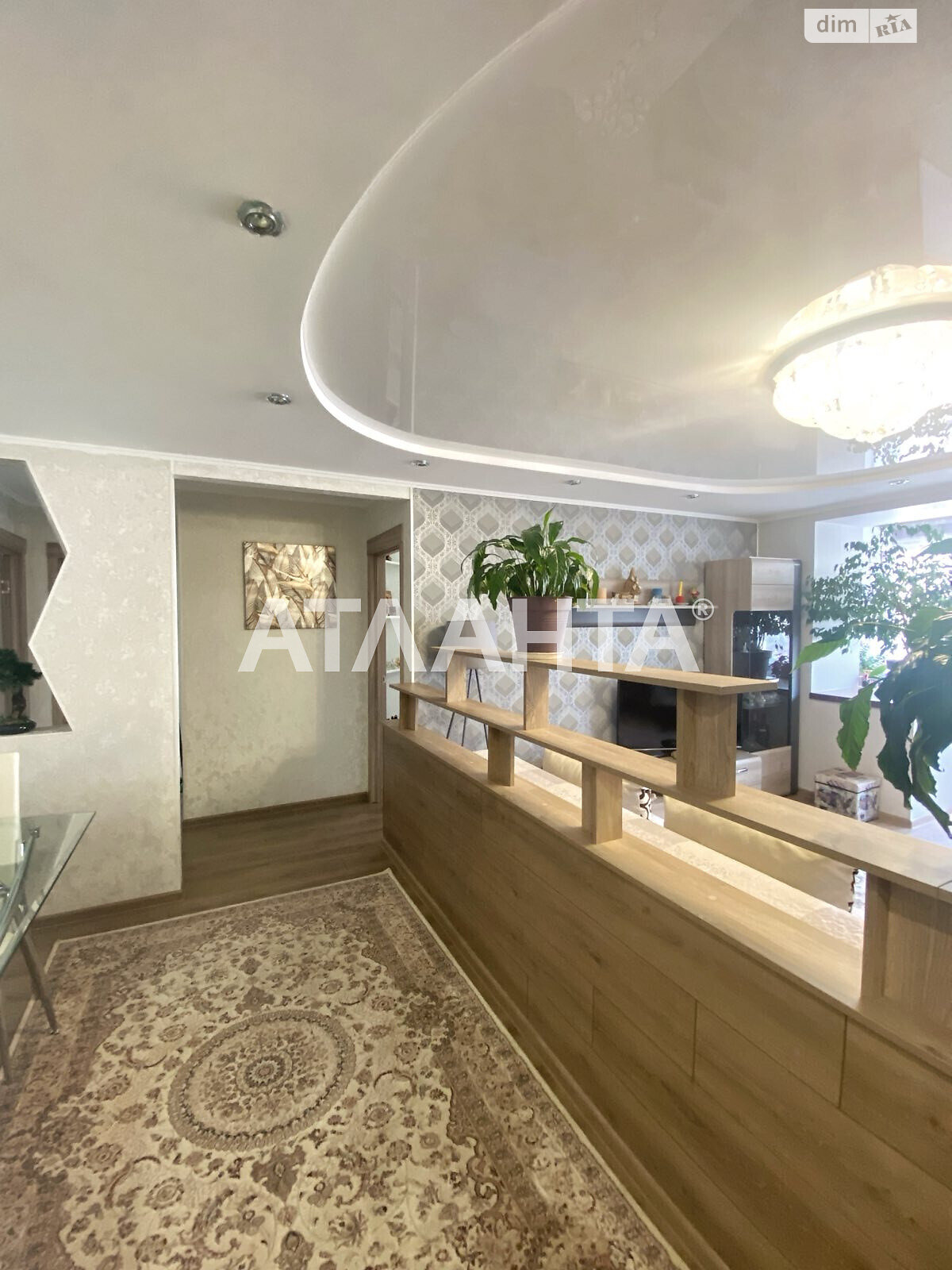 Продажа трехкомнатной квартиры в Одессе, на просп. Небесной Сотни, район Таирова фото 1 Продажа трехкомнатной квартиры в Одессе, на просп. Небесной Сотни, район Таирова фото 1