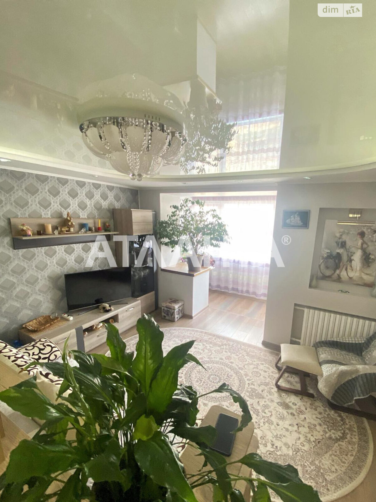 Продажа трехкомнатной квартиры в Одессе, на просп. Небесной Сотни, район Таирова фото 1 Продажа трехкомнатной квартиры в Одессе, на просп. Небесной Сотни, район Таирова фото 1