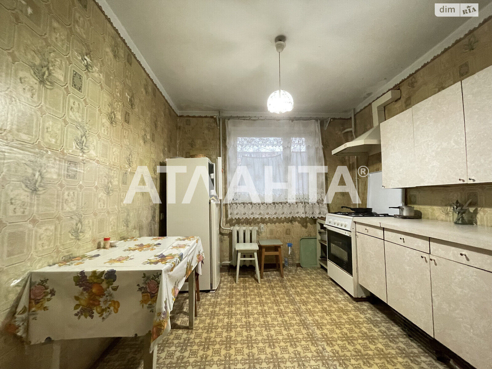 Продажа трехкомнатной квартиры в Одессе, на просп. Небесной Сотни, район Таирова фото 1 Продажа трехкомнатной квартиры в Одессе, на просп. Небесной Сотни, район Таирова фото 1
