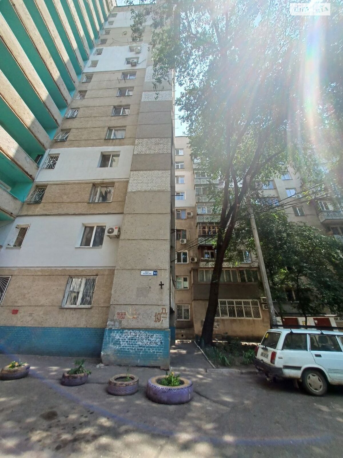 Продажа трехкомнатной квартиры в Одессе, на просп. Небесной Сотни, район Таирова фото 1 Продажа трехкомнатной квартиры в Одессе, на просп. Небесной Сотни, район Таирова фото 1