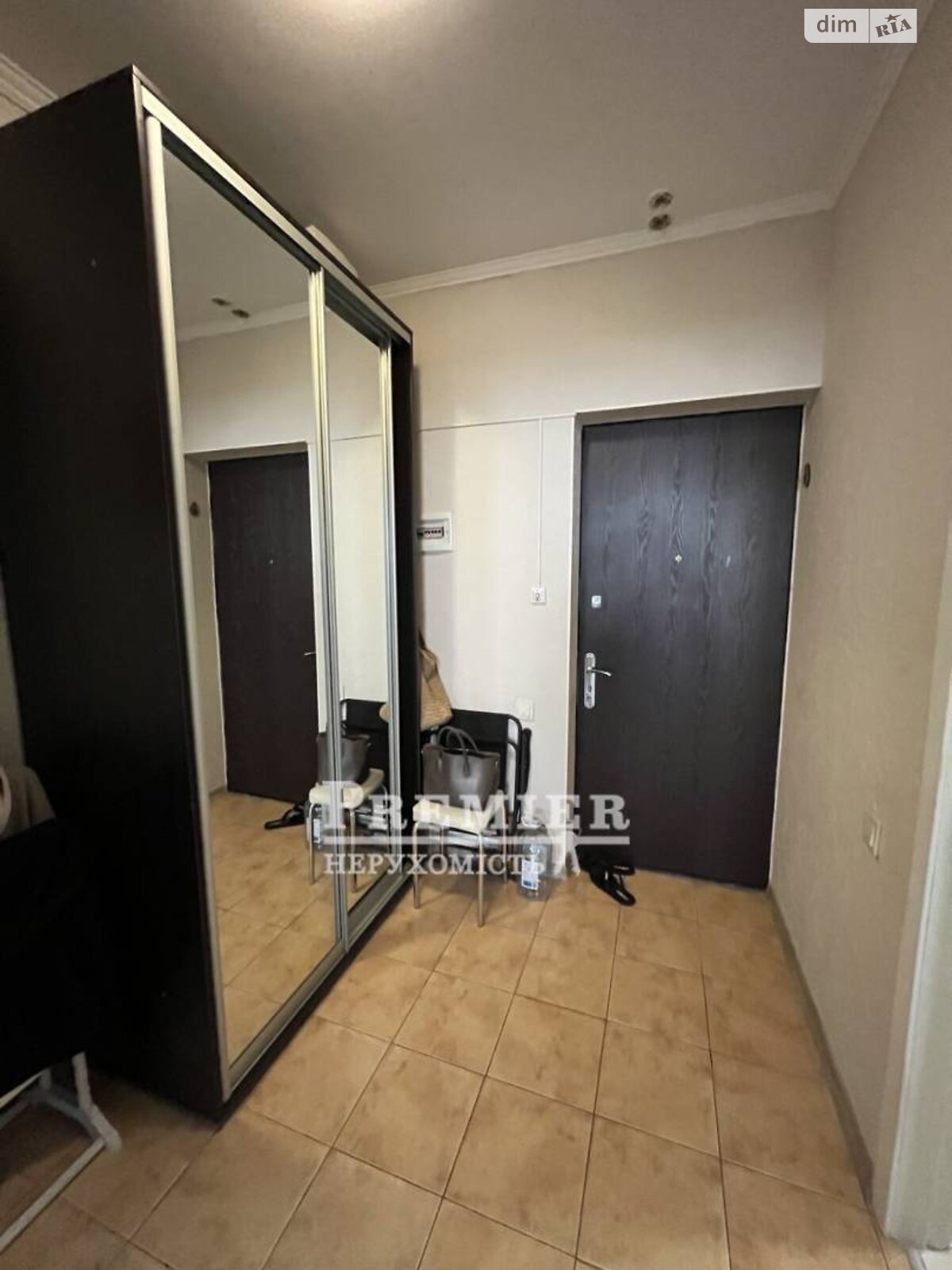 Продаж однокімнатної квартири в Лиманці, на мас. Радужний, фото 1 Продаж однокімнатної квартири в Лиманці, на мас. Радужний, фото 1