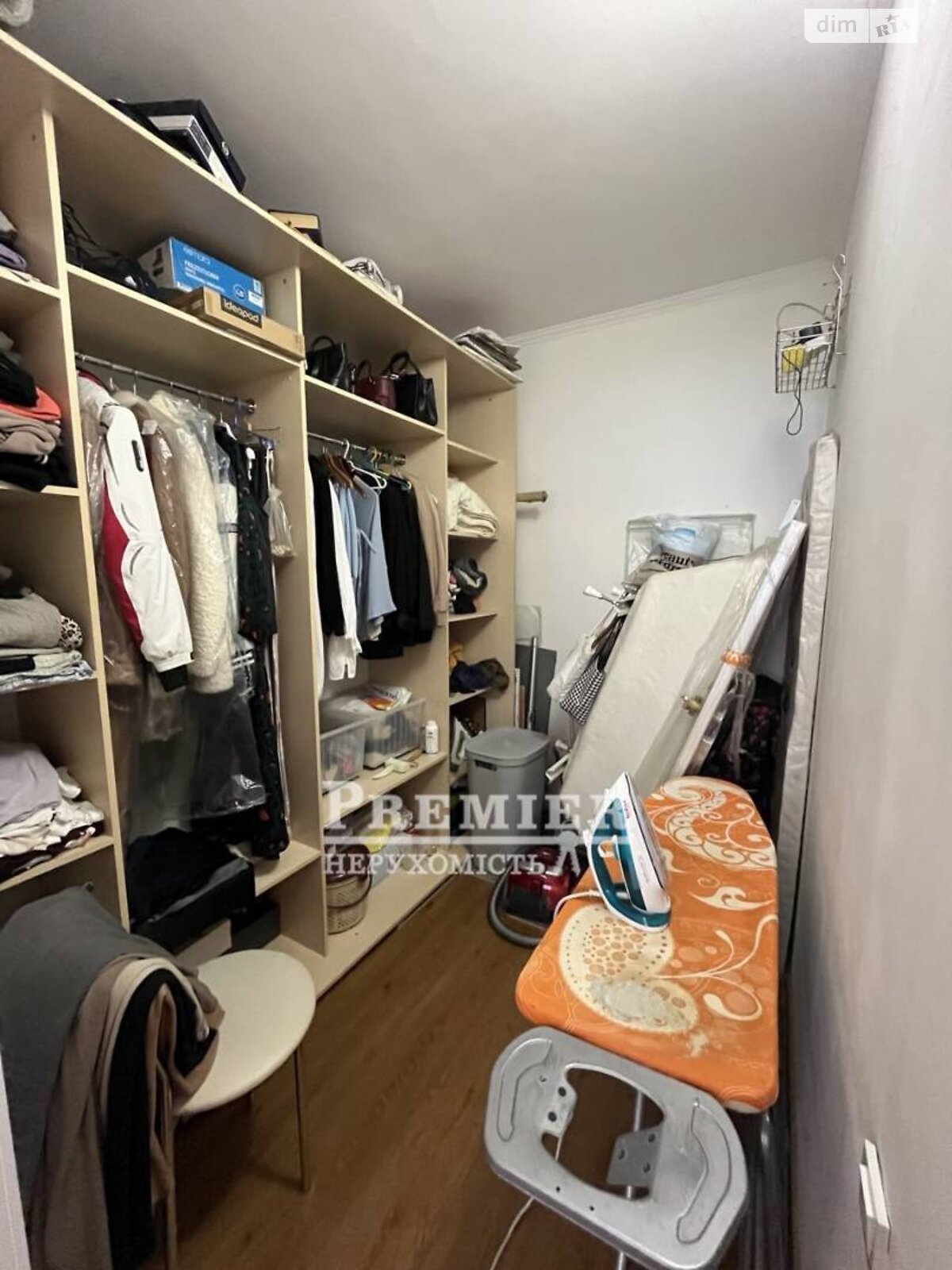 Продаж однокімнатної квартири в Лиманці, на мас. Радужний, фото 1 Продаж однокімнатної квартири в Лиманці, на мас. Радужний, фото 1