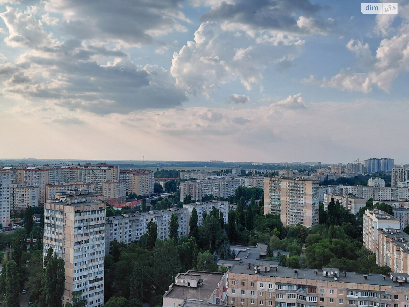 Продажа четырехкомнатной квартиры в Одессе, на просп. Небесной Сотни, район Таирова фото 1