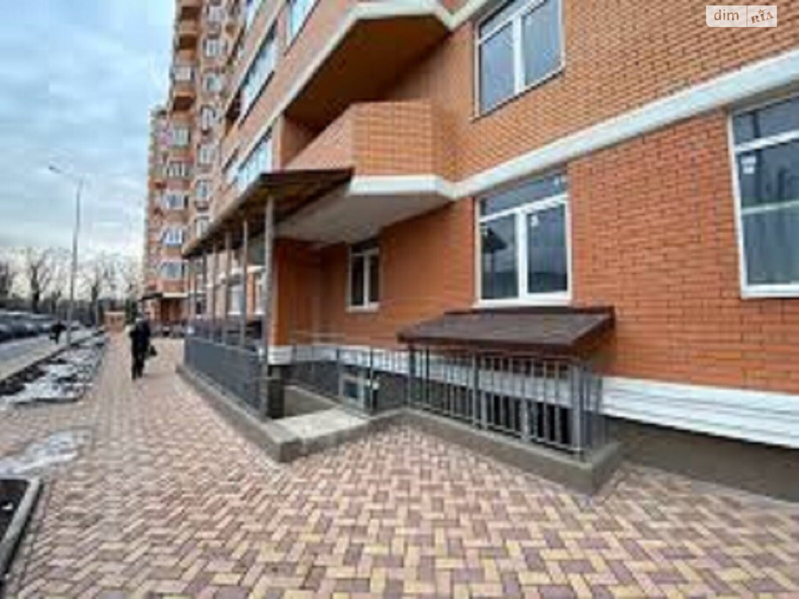 Продаж трикімнатної квартири в Одесі, на вул. Овідіопольська, район Таїрова фото 1