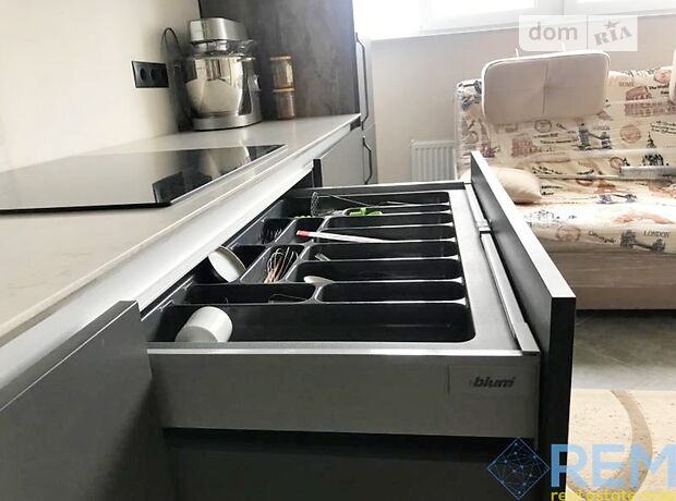Продажа двухкомнатной квартиры в Одессе, на мас. Радужный район Таирова фото 1 Продажа двухкомнатной квартиры в Одессе, на мас. Радужный район Таирова фото 1