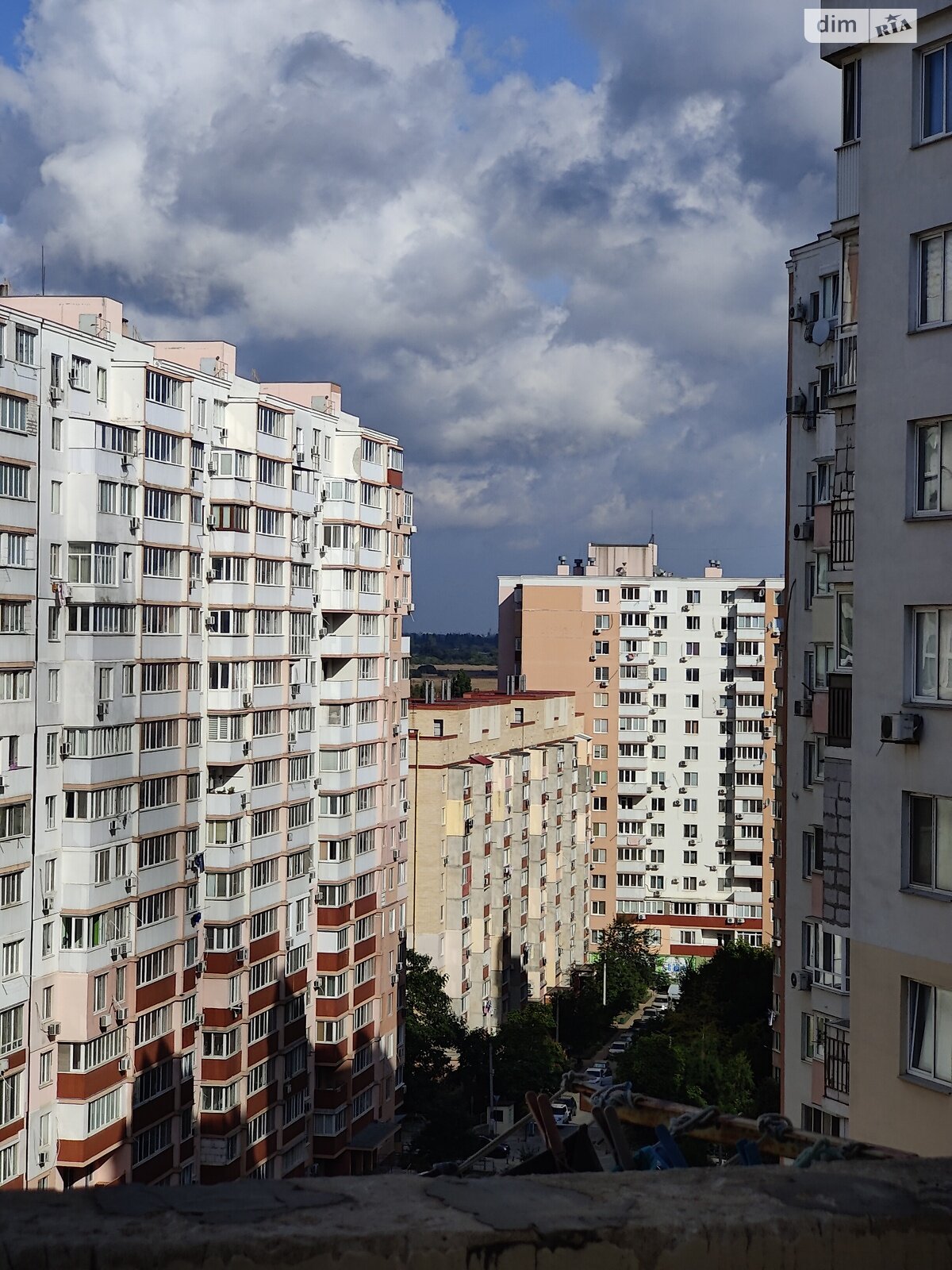 Продаж двокімнатної квартири в Одесі, на мас. Радужний, район Таїрова фото 1