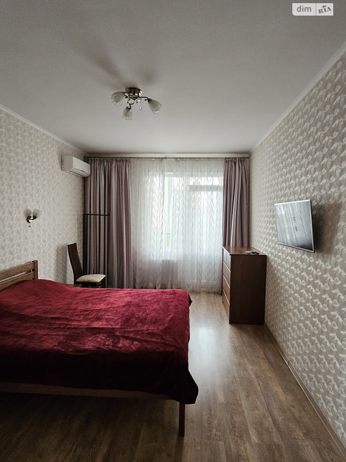 Продажа двухкомнатной квартиры в Одессе, на мас. Радужный, район Таирова фото 1 Продажа двухкомнатной квартиры в Одессе, на мас. Радужный, район Таирова фото 1