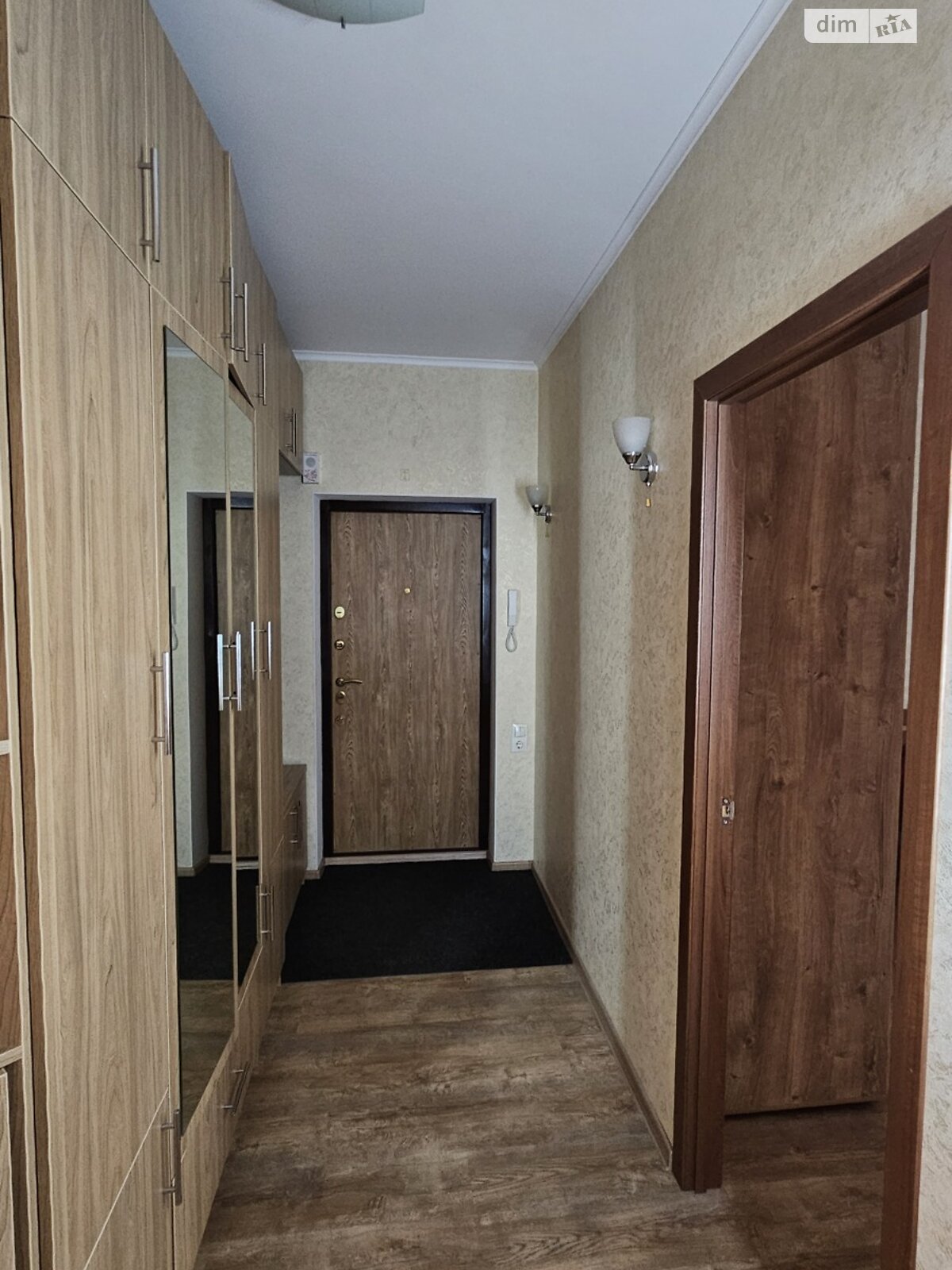 Продажа двухкомнатной квартиры в Одессе, на мас. Радужный, район Таирова фото 1 Продажа двухкомнатной квартиры в Одессе, на мас. Радужный, район Таирова фото 1