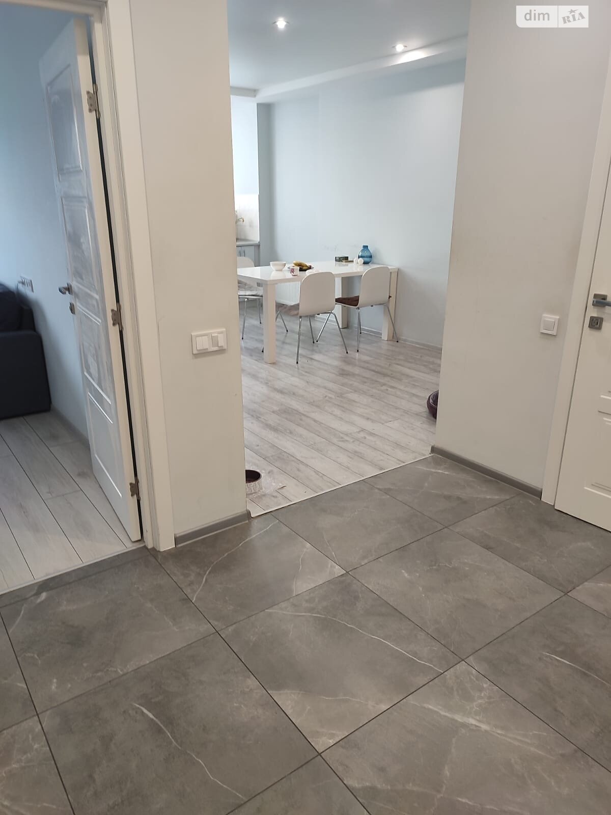 Продажа двухкомнатной квартиры в Одессе, на мас. Радужный 23, район Таирова фото 1 Продажа двухкомнатной квартиры в Одессе, на мас. Радужный 23, район Таирова фото 1