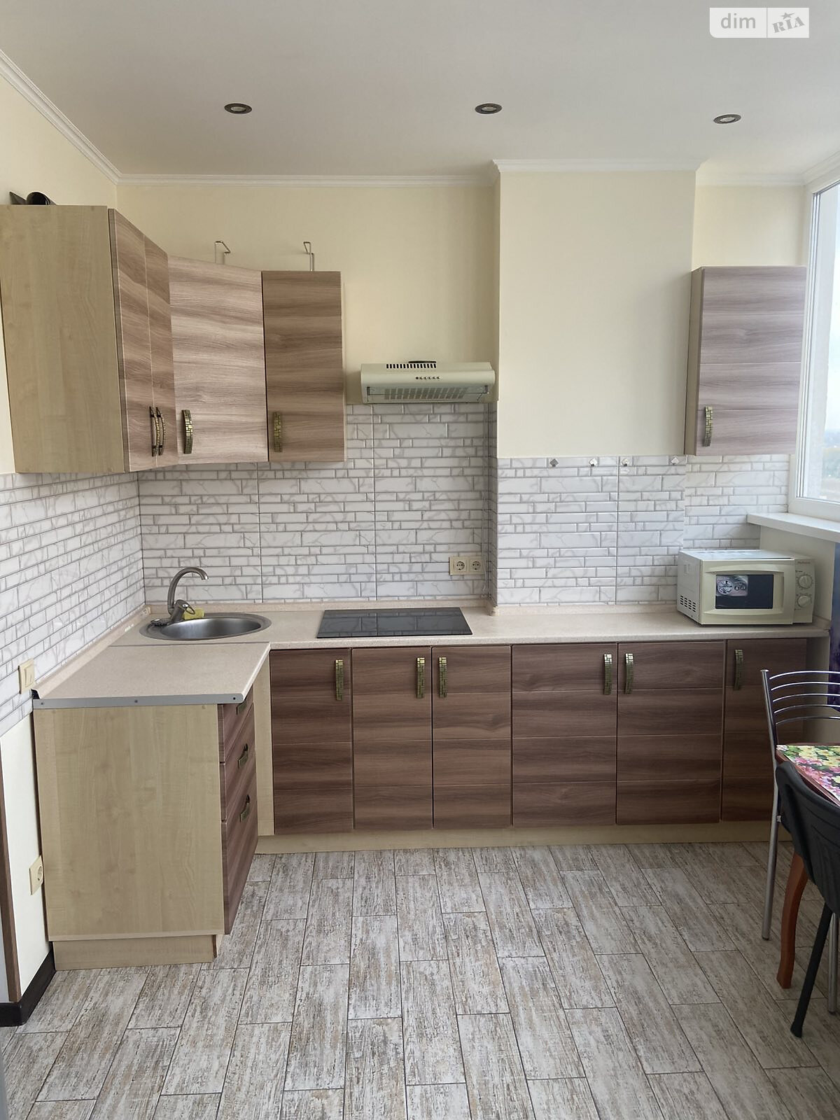 Продажа двухкомнатной квартиры в Одессе, на мас. Радужный, район Таирова фото 1 Продажа двухкомнатной квартиры в Одессе, на мас. Радужный, район Таирова фото 1