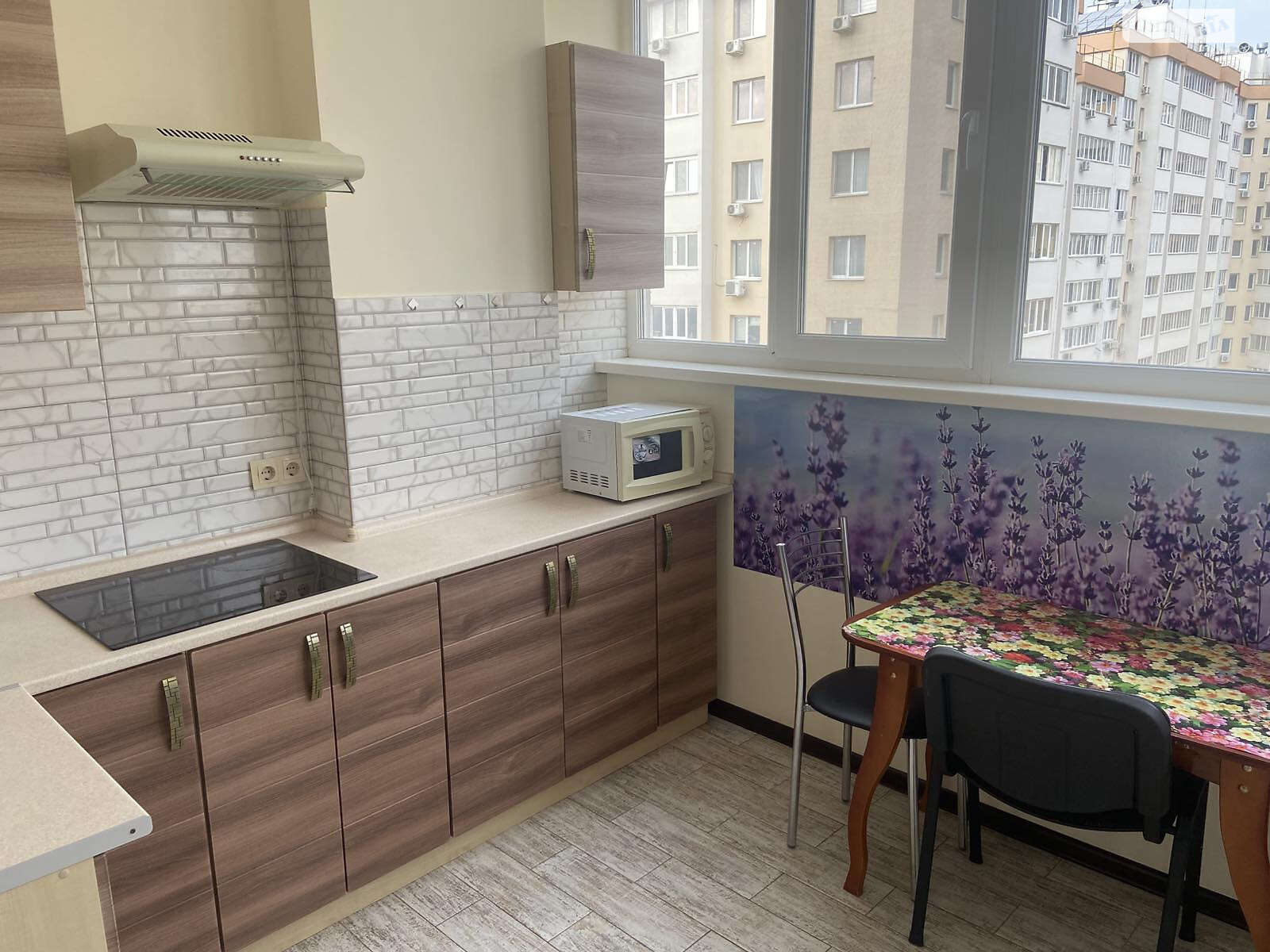 Продажа двухкомнатной квартиры в Одессе, на мас. Радужный, район Таирова фото 1 Продажа двухкомнатной квартиры в Одессе, на мас. Радужный, район Таирова фото 1