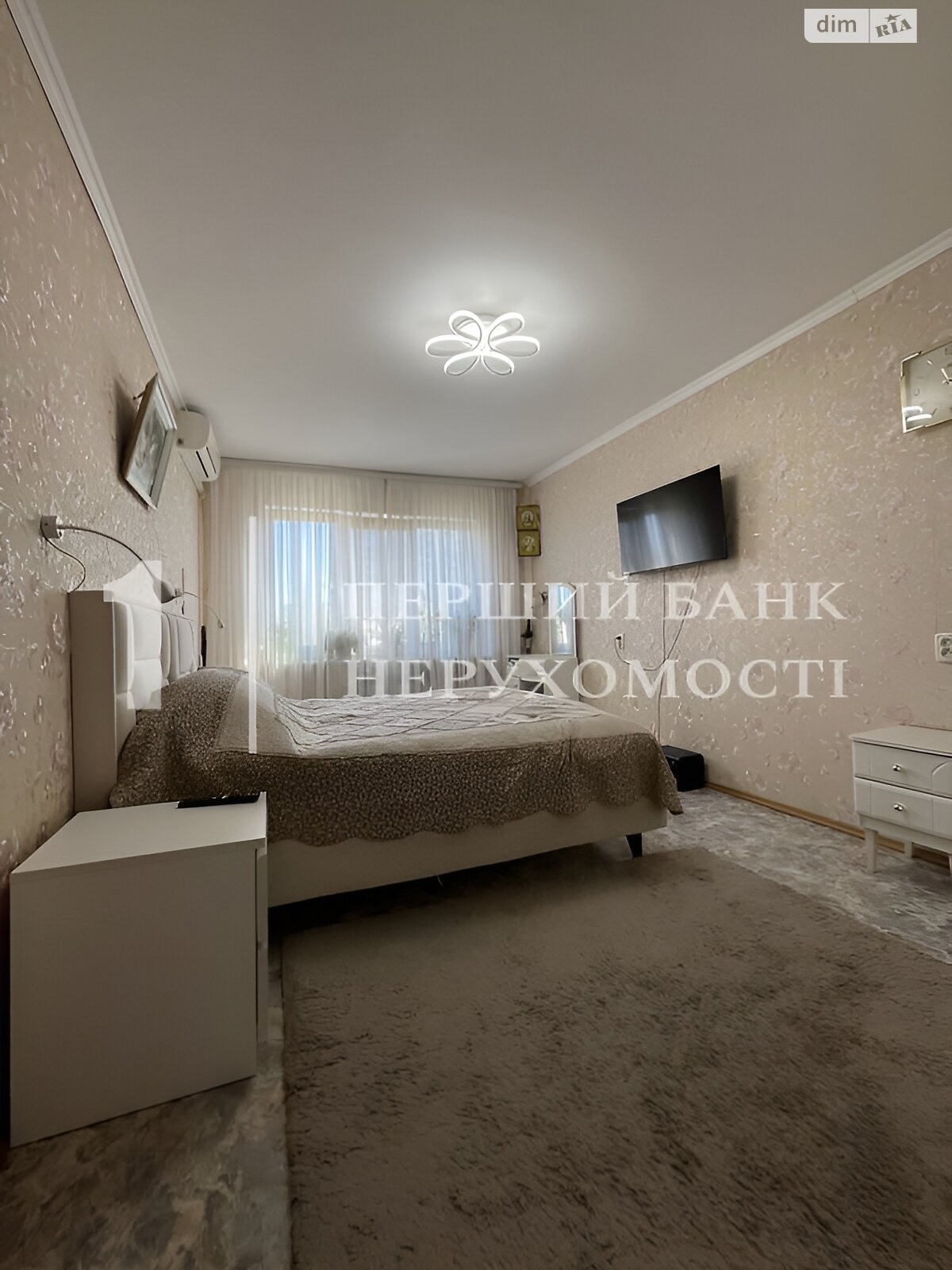 Продажа трехкомнатной квартиры в Одессе, на ул. Семьи Глодан 10А, район Таирова фото 1 Продажа трехкомнатной квартиры в Одессе, на ул. Семьи Глодан 10А, район Таирова фото 1