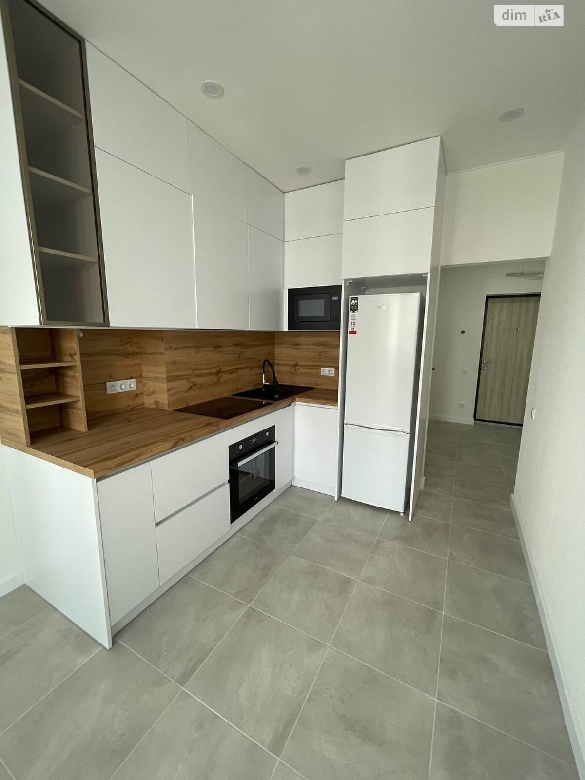 Продажа однокомнатной квартиры в Одессе, на ул. Спортивная 3/4, район Таирова фото 1 Продажа однокомнатной квартиры в Одессе, на ул. Спортивная 3/4, район Таирова фото 1