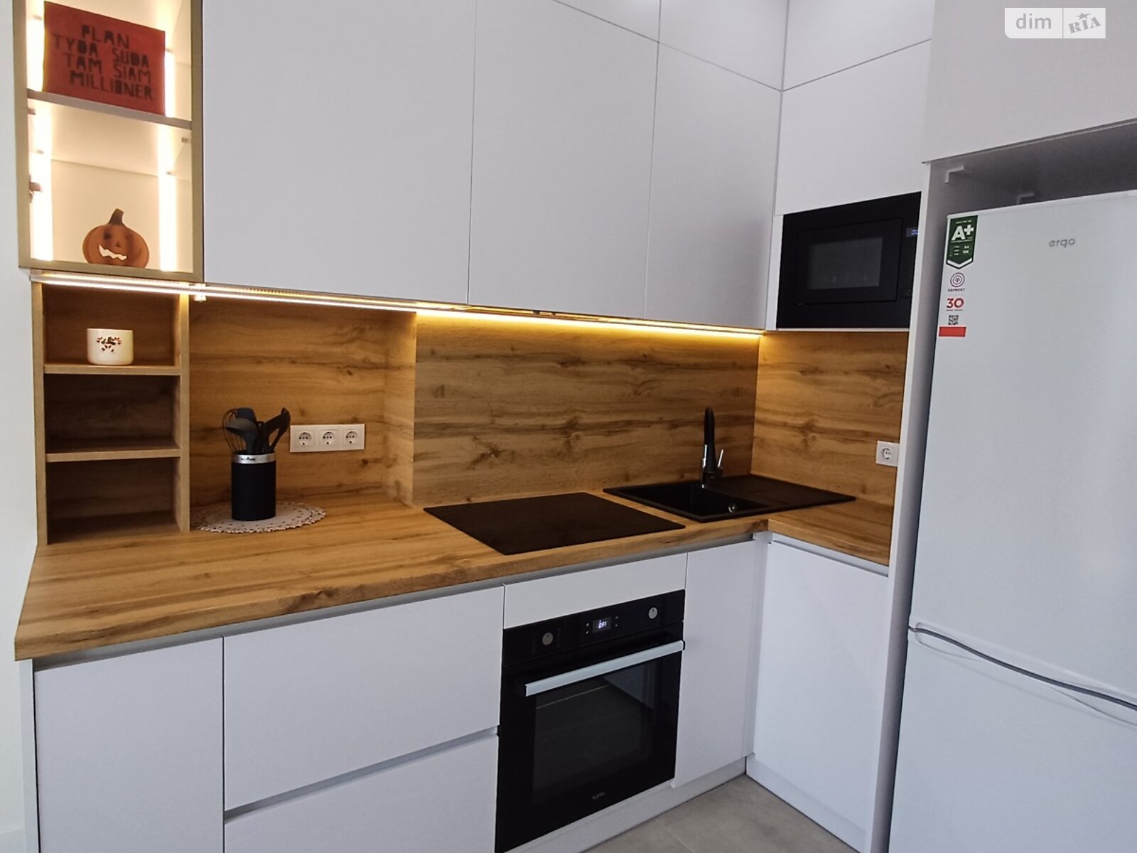Продажа однокомнатной квартиры в Одессе, на ул. Спортивная 3/4, район Таирова фото 1 Продажа однокомнатной квартиры в Одессе, на ул. Спортивная 3/4, район Таирова фото 1