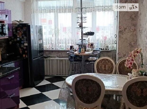Продажа двухкомнатной квартиры в Одессе, на ул. Тополевая район Таирова фото 1 Продажа двухкомнатной квартиры в Одессе, на ул. Тополевая район Таирова фото 1