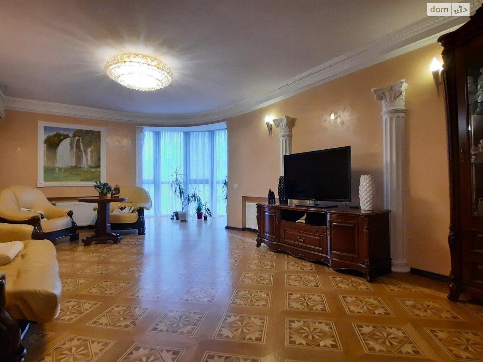 Продажа трехкомнатной квартиры в Одессе, на ул. Тополевая 22, район Таирова фото 1