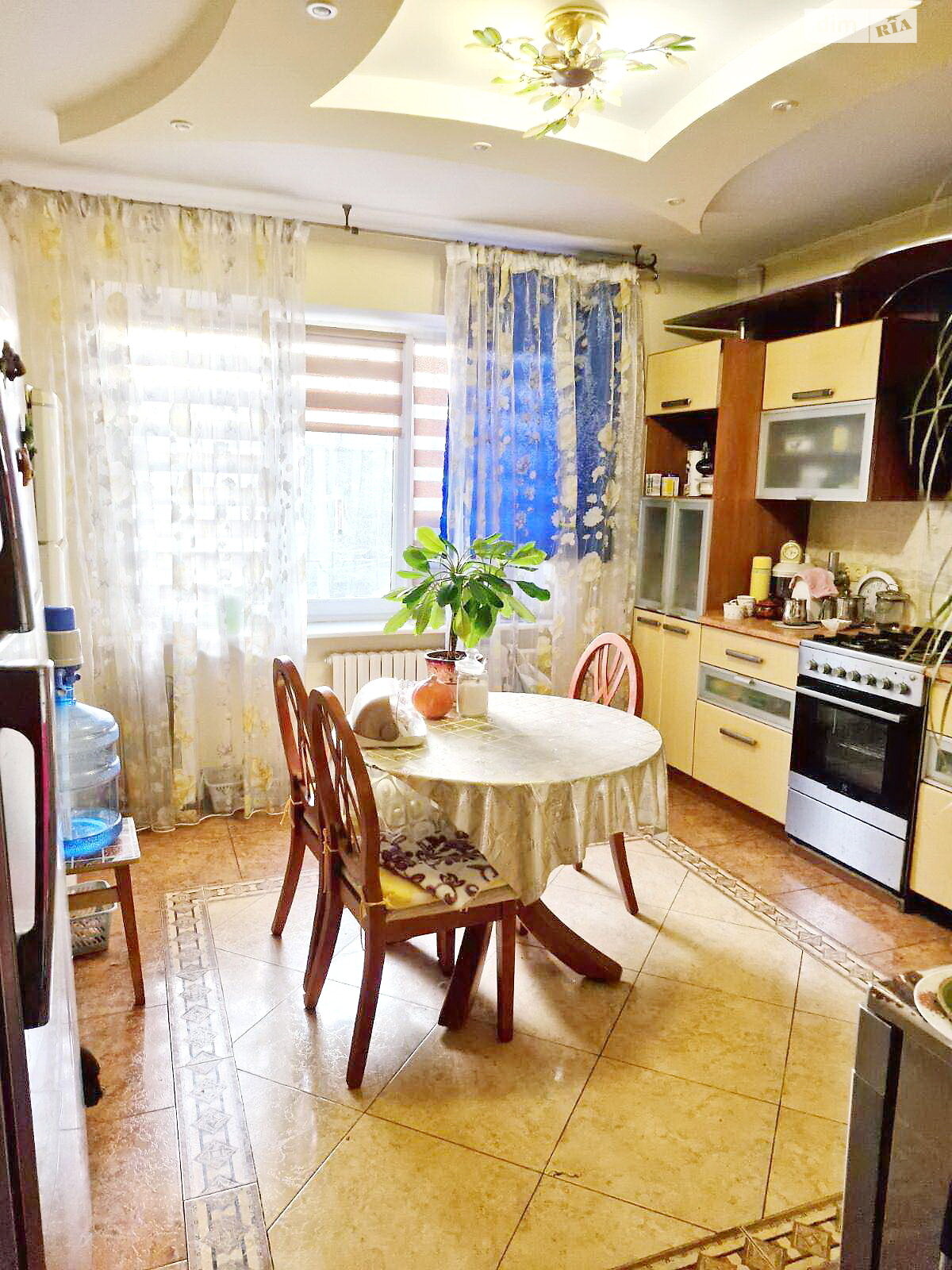 Продажа двухкомнатной квартиры в Одессе, на ул. Тополевая, район Таирова фото 1 Продажа двухкомнатной квартиры в Одессе, на ул. Тополевая, район Таирова фото 1