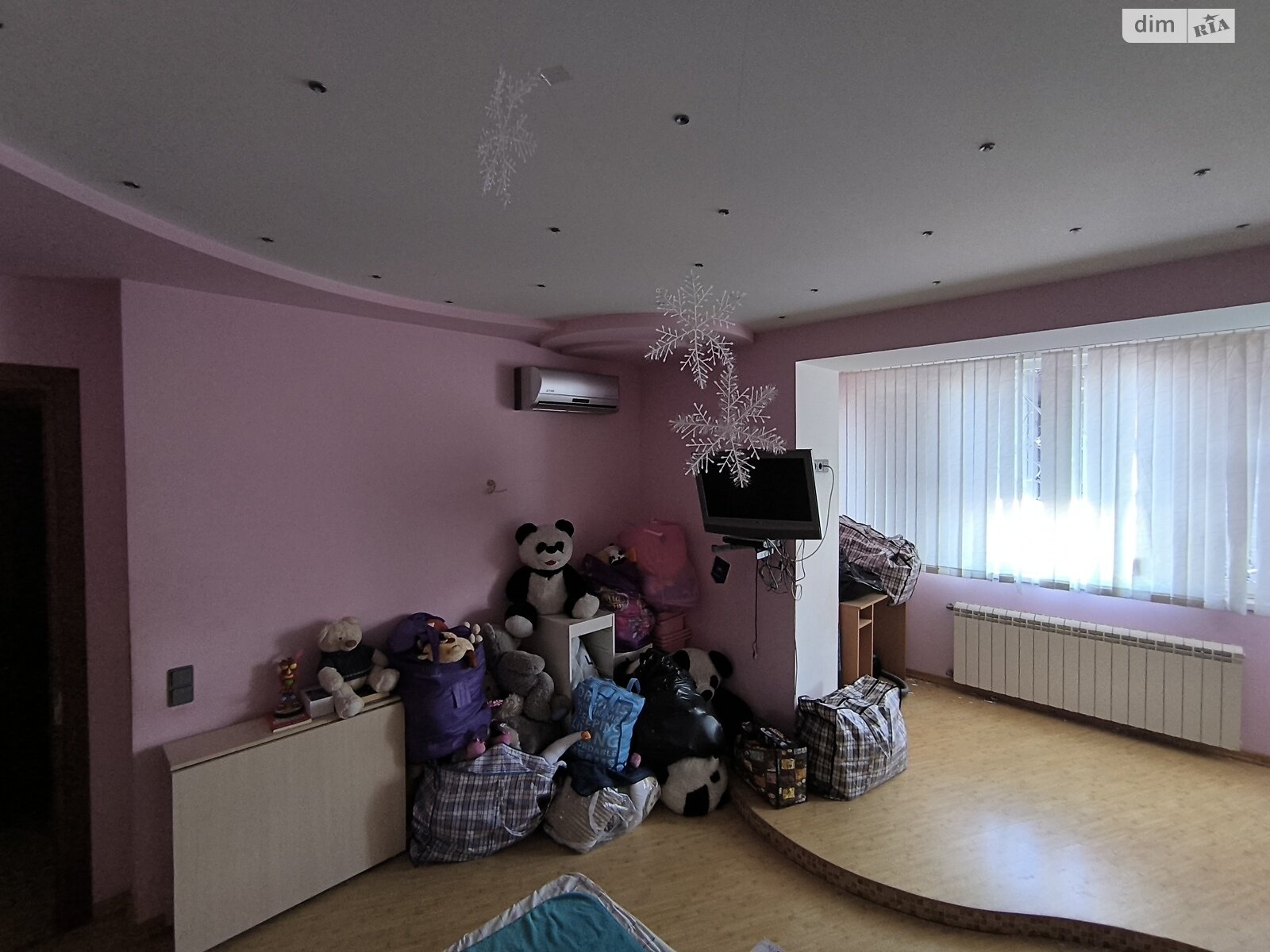 Продажа трехкомнатной квартиры в Одессе, на ул. Тополевая, район Таирова фото 1 Продажа трехкомнатной квартиры в Одессе, на ул. Тополевая, район Таирова фото 1