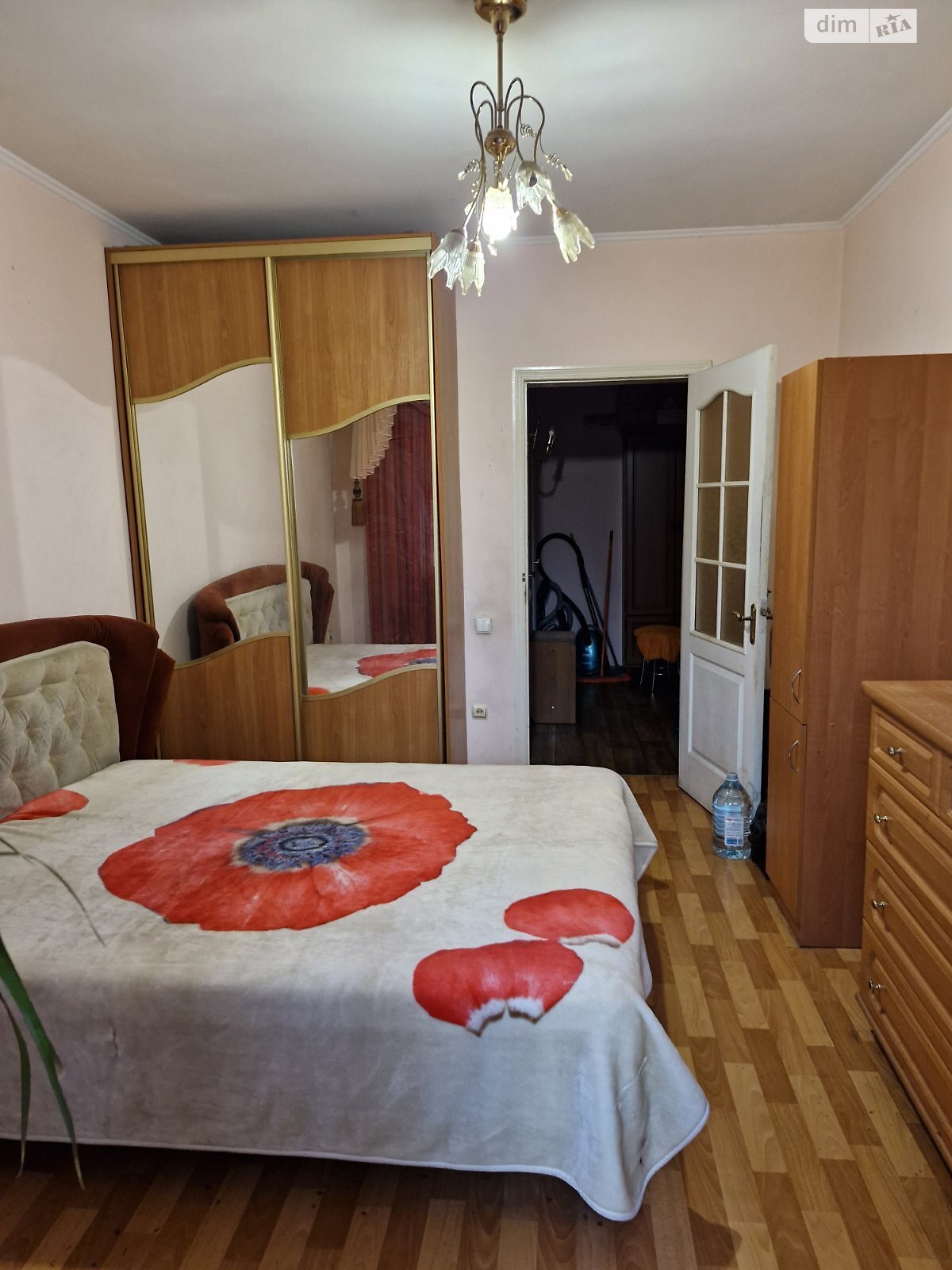 Продаж двокімнатної квартири в Одесі, на вул. Тополина 18, район Таїрова фото 1 Продаж двокімнатної квартири в Одесі, на вул. Тополина 18, район Таїрова фото 1