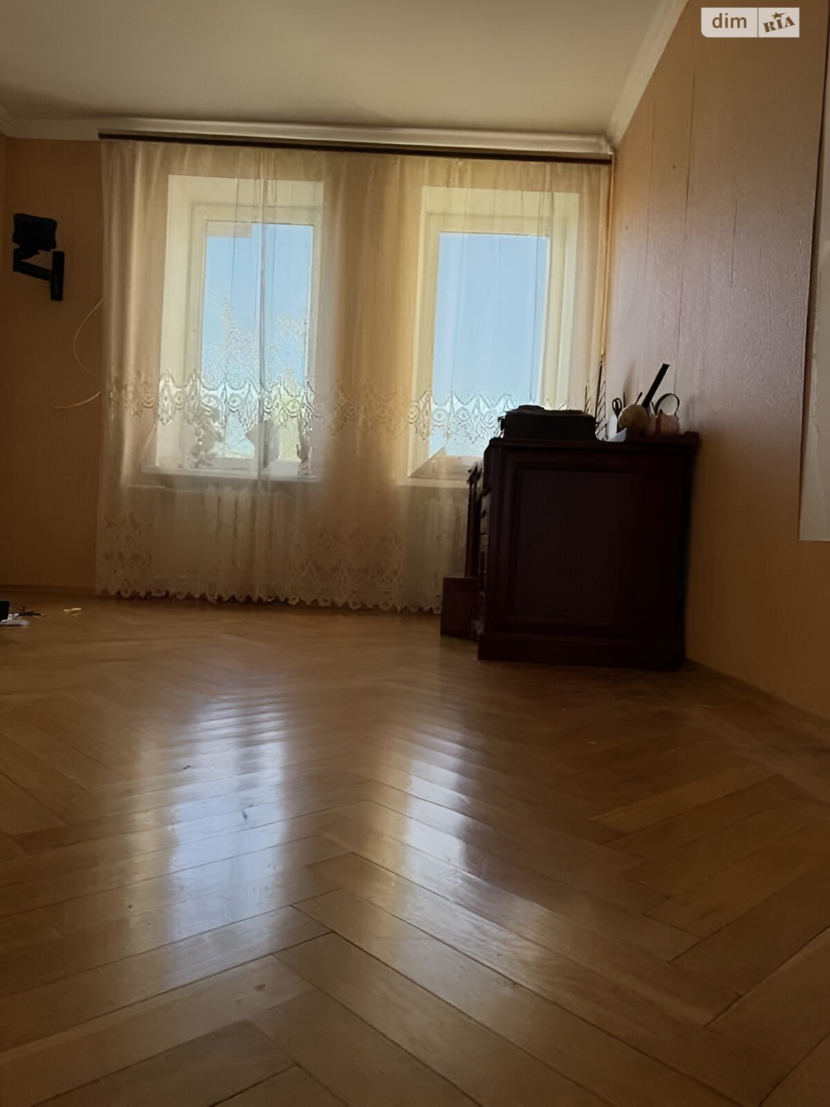 Продажа трехкомнатной квартиры в Одессе, на ул. Тополевая, район Таирова фото 1 Продажа трехкомнатной квартиры в Одессе, на ул. Тополевая, район Таирова фото 1
