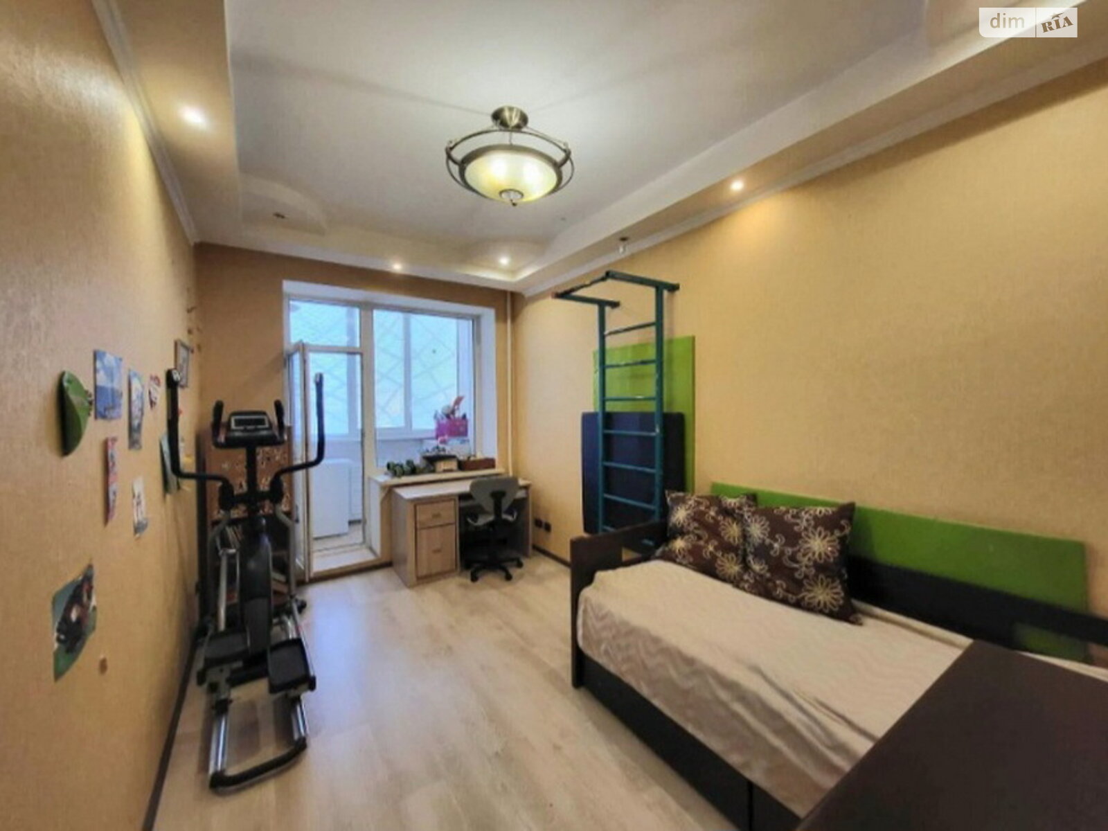 Продаж трикімнатної квартири в Одесі, на вул. Тополина 30, район Таїрова фото 1 Продаж трикімнатної квартири в Одесі, на вул. Тополина 30, район Таїрова фото 1