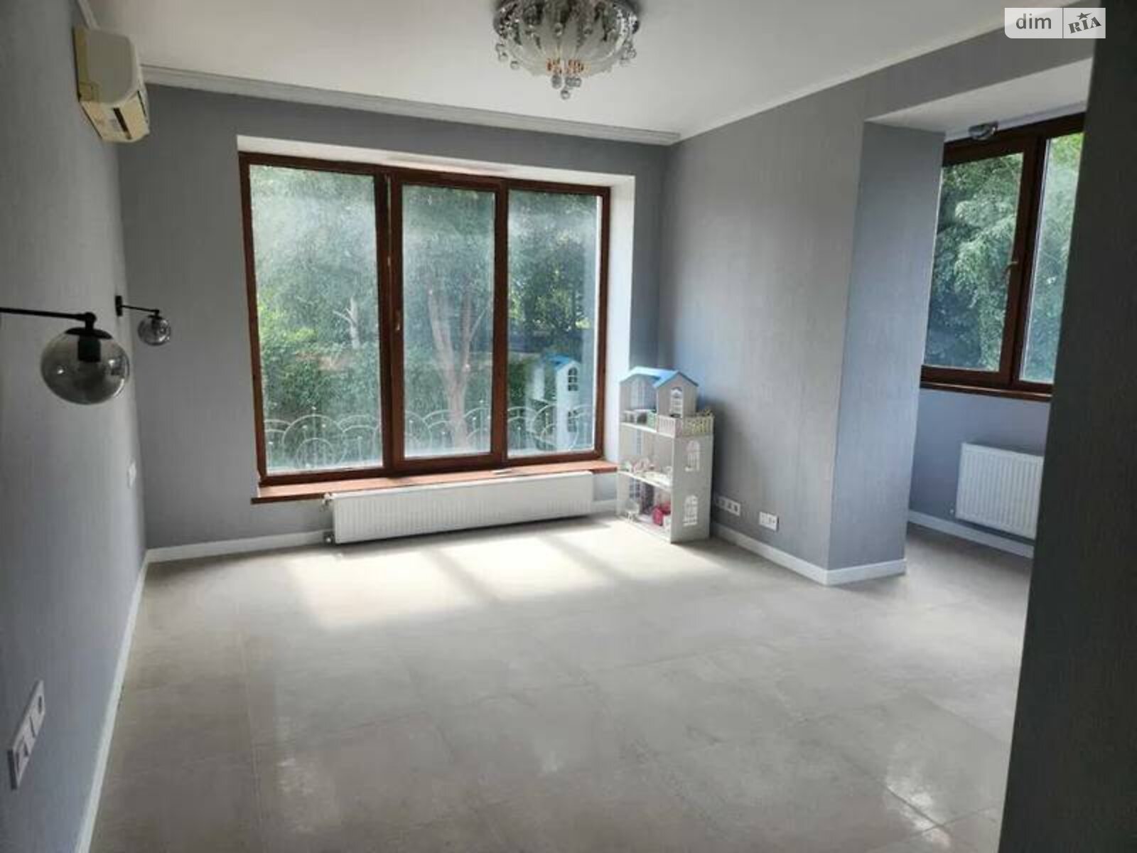 Продажа трехкомнатной квартиры в Одессе, на ул. Таирова 6 корпус 1, фото 1