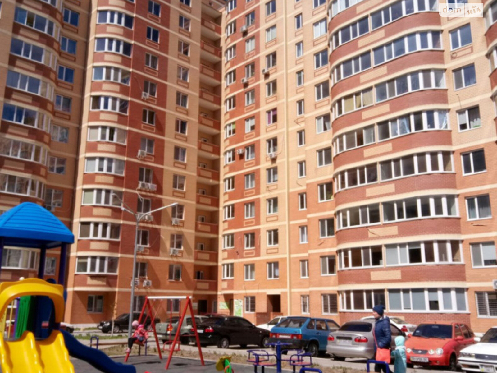 Продаж трикімнатної квартири в Одесі, на вул. Таврійська 37, район Лиманський фото 1