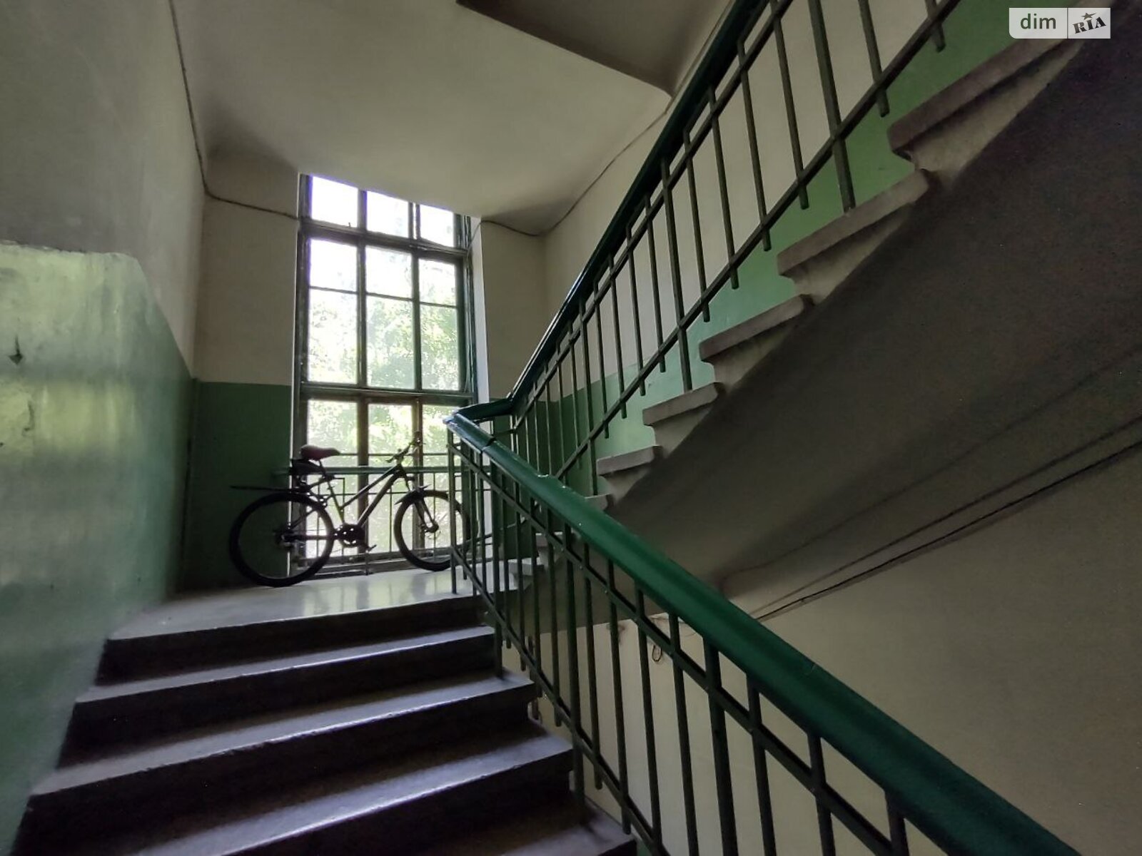 Продаж чотирикімнатної квартири в Одесі, на пров. Банний, район Центр фото 1 Продаж чотирикімнатної квартири в Одесі, на пров. Банний, район Центр фото 1