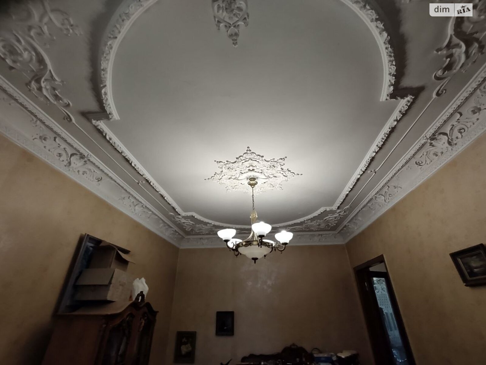 Продаж чотирикімнатної квартири в Одесі, на пров. Банний, район Центр фото 1 Продаж чотирикімнатної квартири в Одесі, на пров. Банний, район Центр фото 1