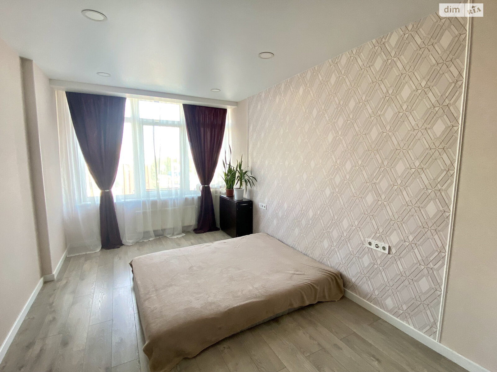 Продажа трехкомнатной квартиры в Одессе, на ул. Бассейная 6А, район Центр фото 1