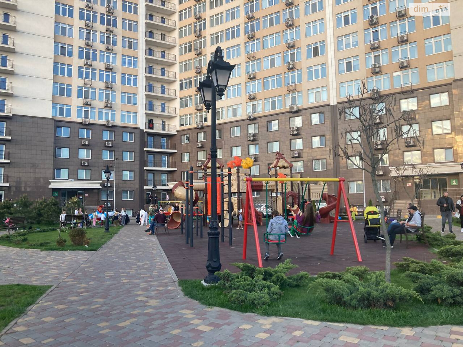 Продажа трехкомнатной квартиры в Одессе, на ул. Бассейная 6А, район Центр фото 1