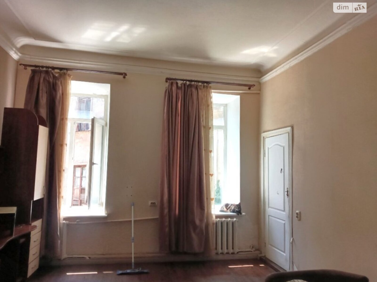 Продаж трикімнатної квартири в Одесі, на вул. Велика Арнаутська 127, район Центр фото 1 Продаж трикімнатної квартири в Одесі, на вул. Велика Арнаутська 127, район Центр фото 1