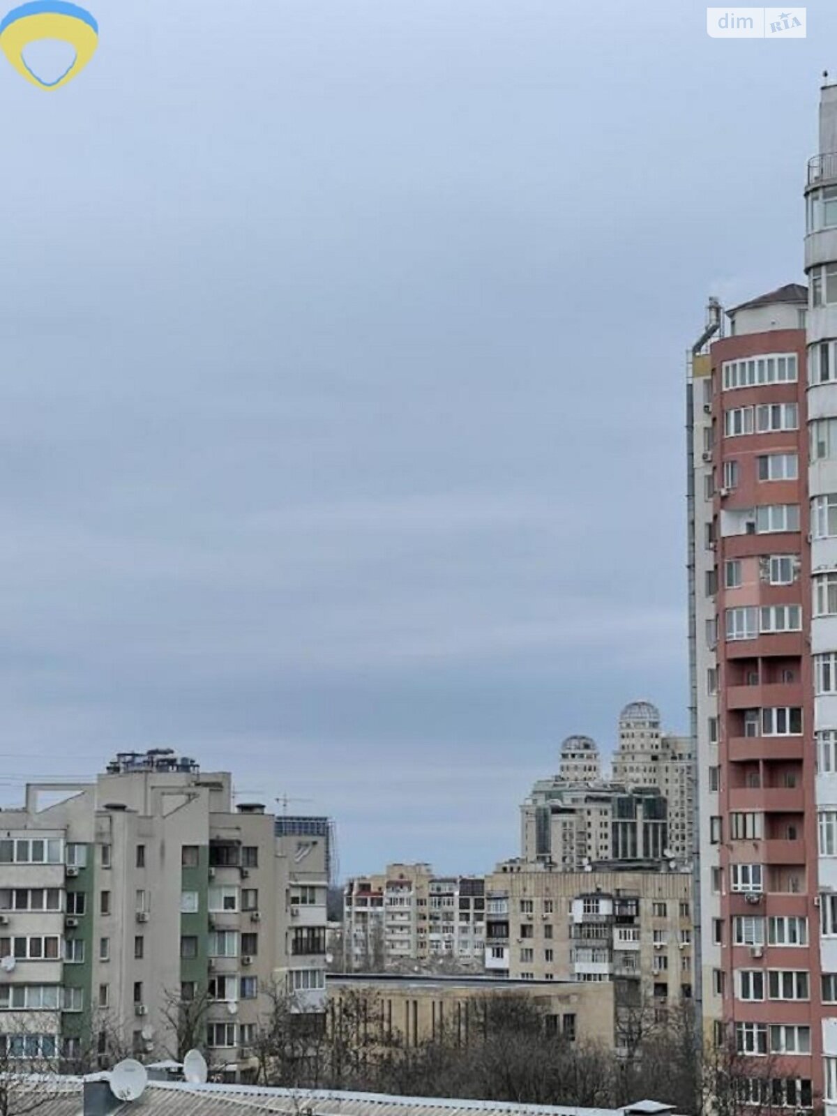 Продаж двокімнатної квартири в Одесі, на просп. Адміральський, район Ближні Млини фото 1