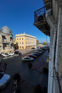 Продаж чотирикімнатної квартири в Одесі, на пл. Катерининська 5, район Центр фото 2
