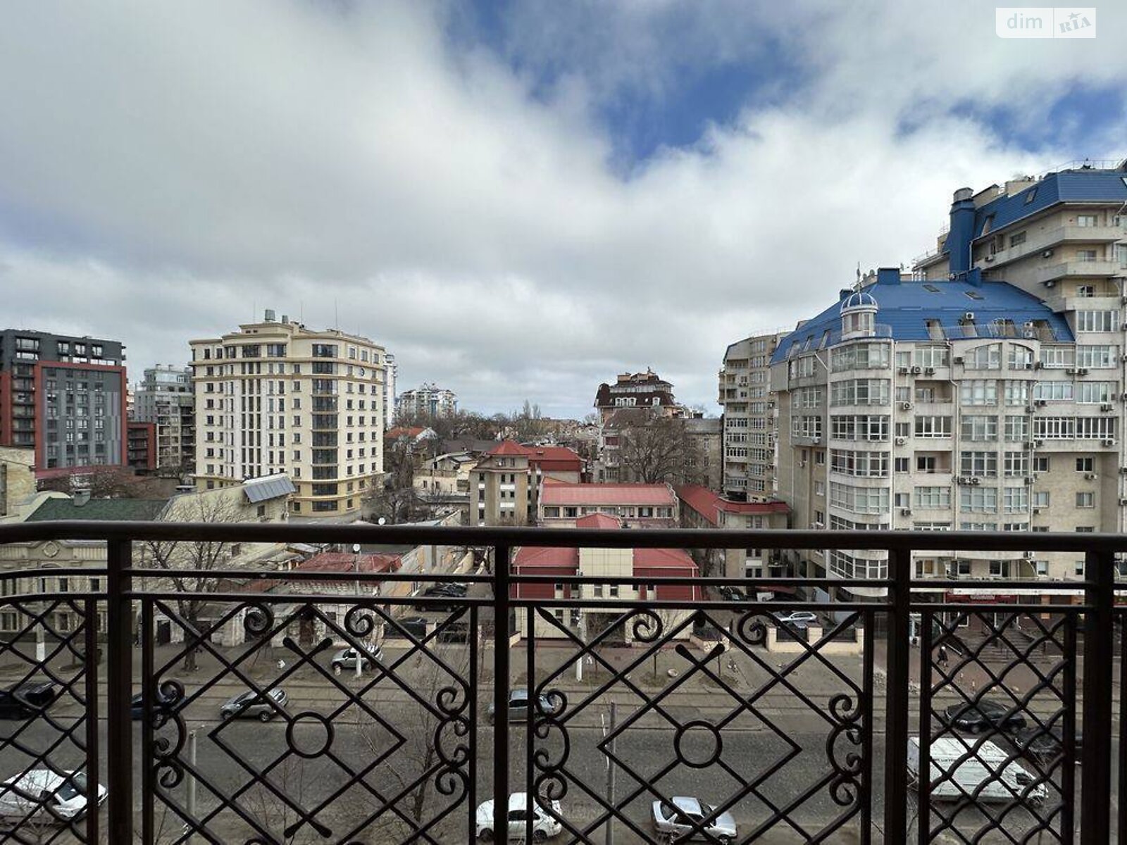 Продажа двухкомнатной квартиры в Одессе, на бул. Французский 2, район Центр фото 1