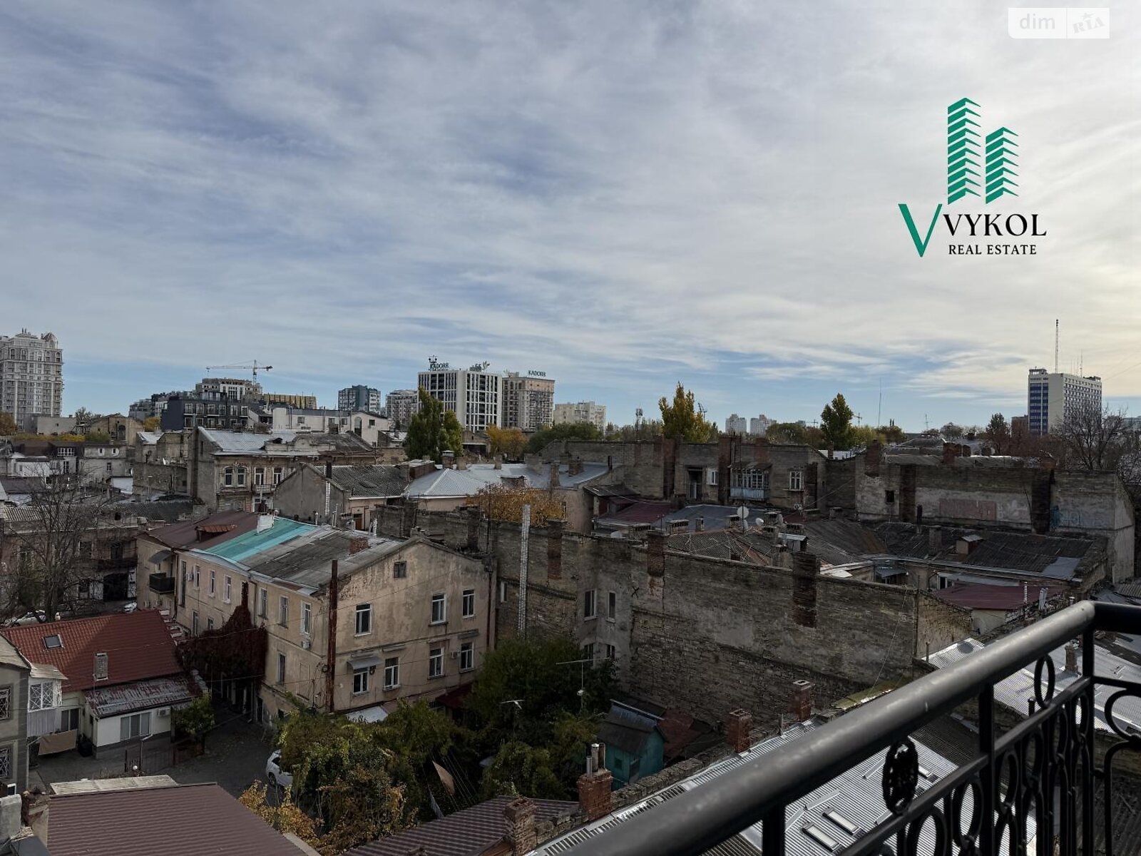 Продаж однокімнатної квартири в Одесі, на вул. Гімназична 13, район Центр фото 1