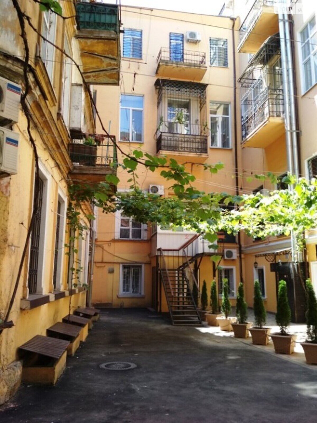 Продажа четырехкомнатной квартиры в Одессе, на ул. Греческая 11, район Центр фото 1
