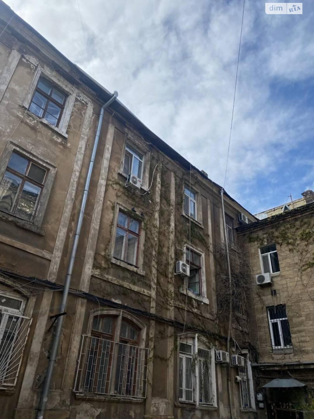 Продаж однокімнатної квартири в Одесі, на вул. Пастера, район Центр фото 1 Продаж однокімнатної квартири в Одесі, на вул. Пастера, район Центр фото 1