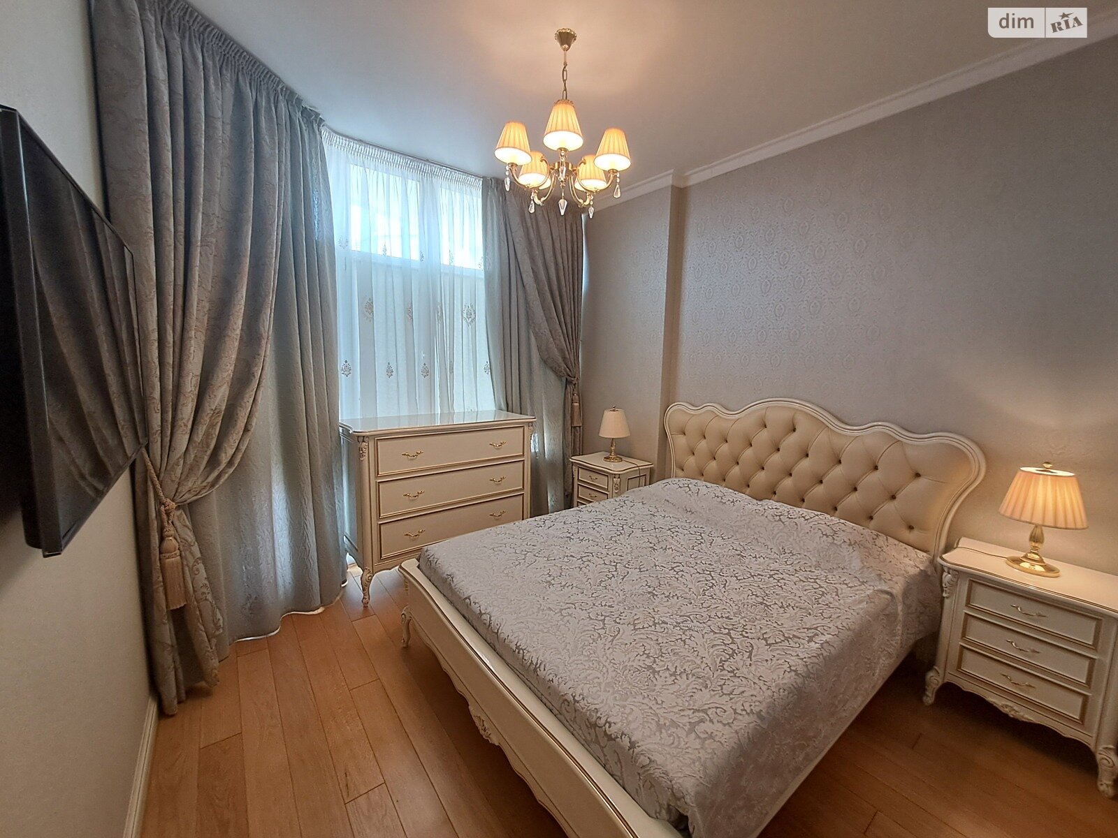 Продажа двухкомнатной квартиры в Одессе, на ул. Жуковского, район Центр фото 1