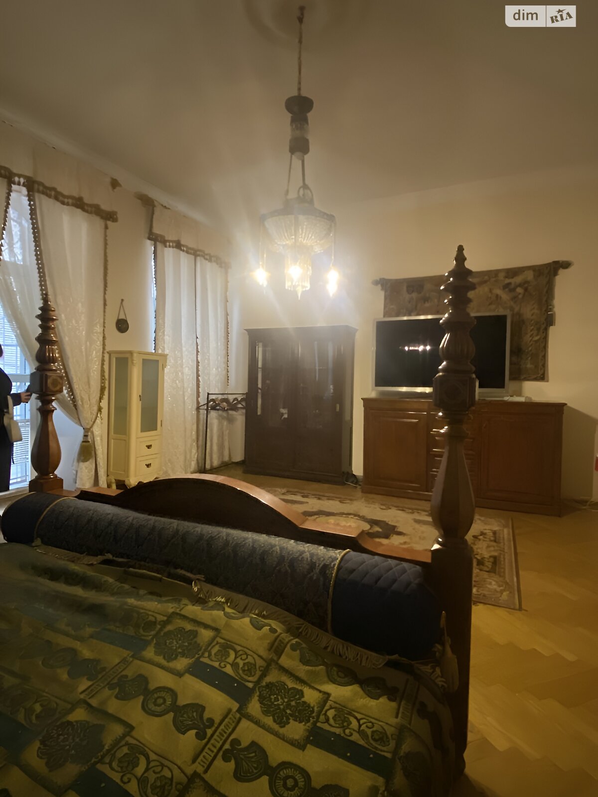 Продаж семикімнатної квартири в Одесі, на пров. Лютеранський, район Центр фото 1 Продаж семикімнатної квартири в Одесі, на пров. Лютеранський, район Центр фото 1