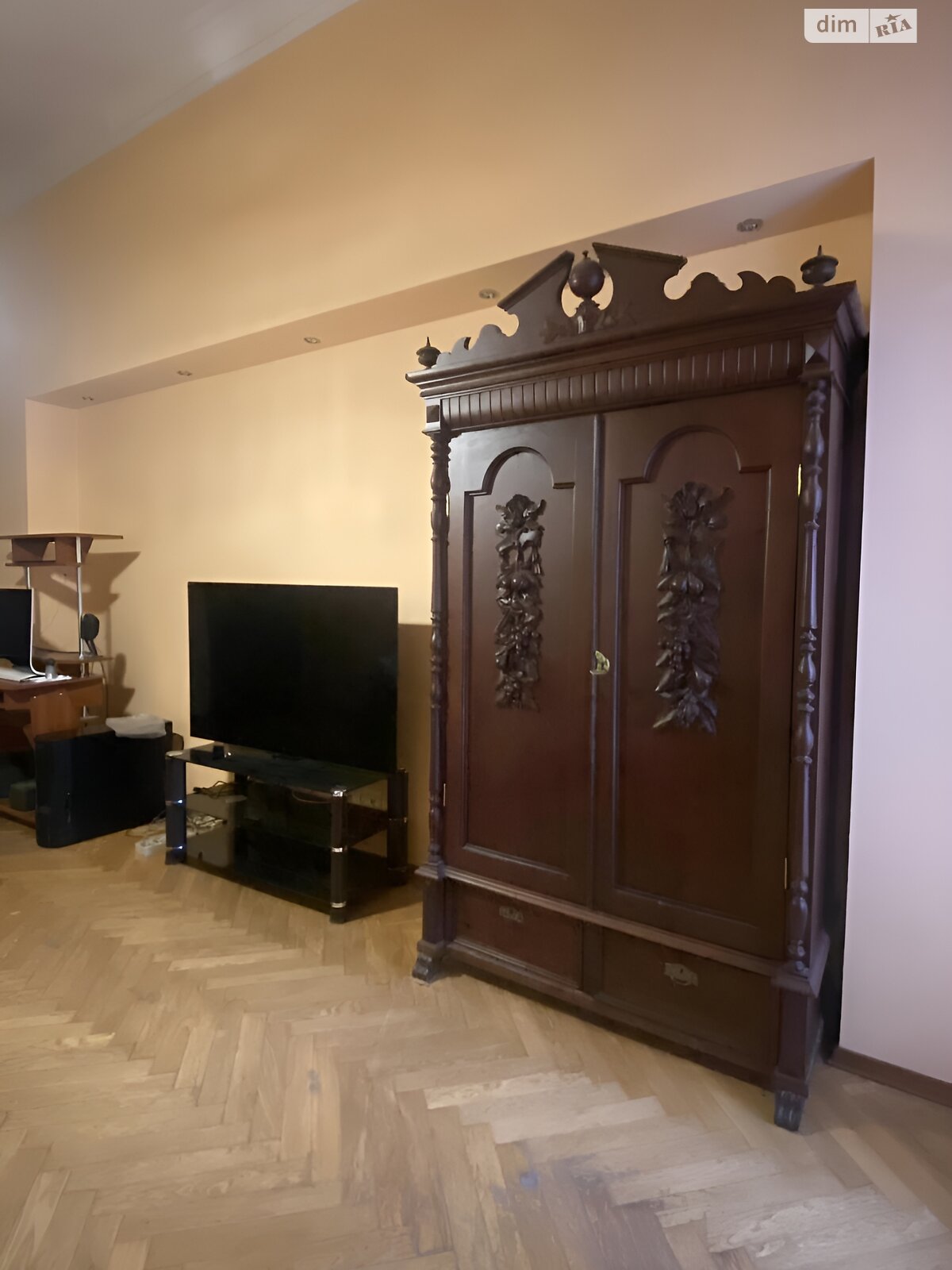 Продаж семикімнатної квартири в Одесі, на пров. Лютеранський, район Центр фото 1 Продаж семикімнатної квартири в Одесі, на пров. Лютеранський, район Центр фото 1